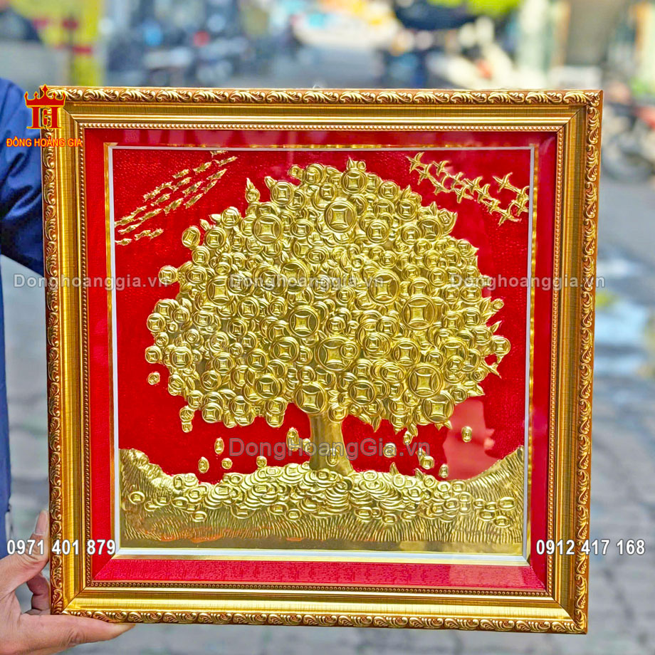 Tranh cây bồ đề thích hợp bày trí tại không gian phòng thờ sang trọng